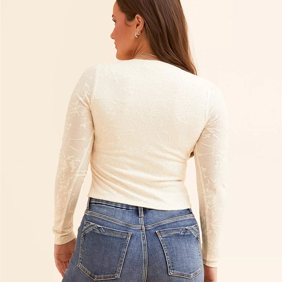 AFF Cream Long Sleeve Top
- NEVER WORN!! - Picture 4 of 4